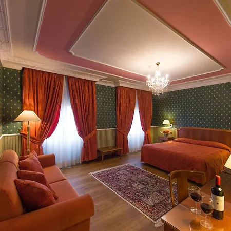 Strozzi Palace Hotel Florence