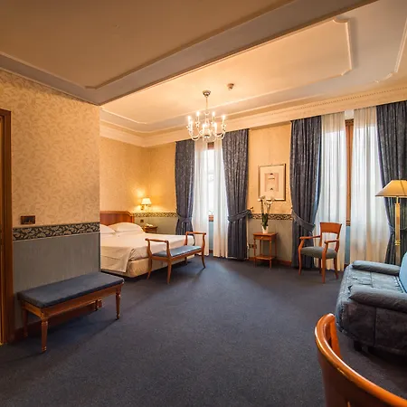 Strozzi Palace Hotel Florence