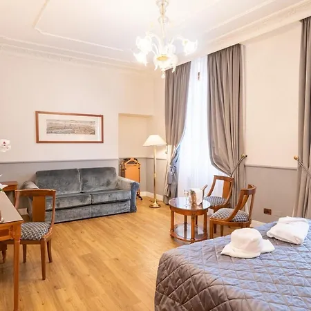 Strozzi Palace Hotel 4*