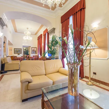 מלון Strozzi Palace