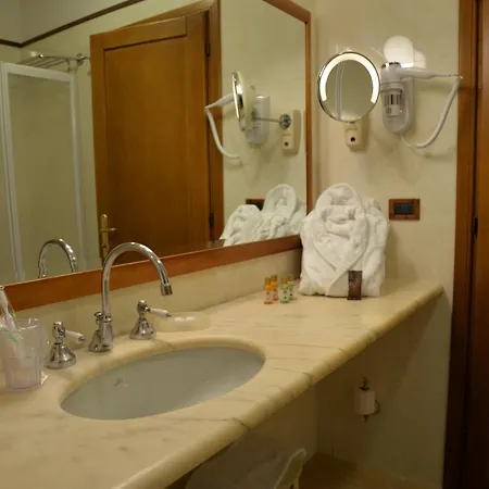 Strozzi Palace Отель 4*