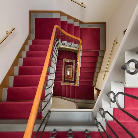 Strozzi Palace Флоренция