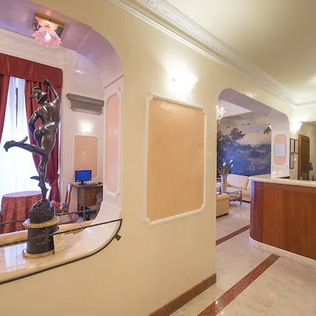 Strozzi Palace מלון 4*