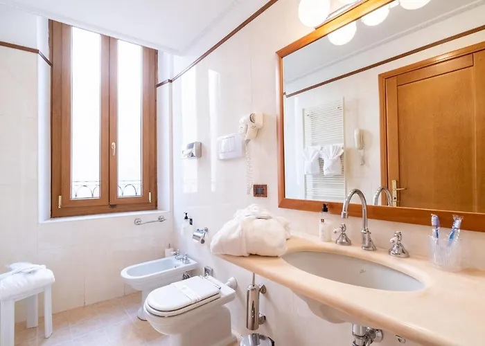 ホテル ストロッツィ パレス