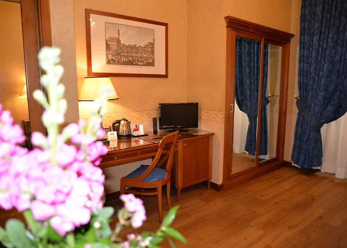 ストロッツィ パレス フィレンツェ