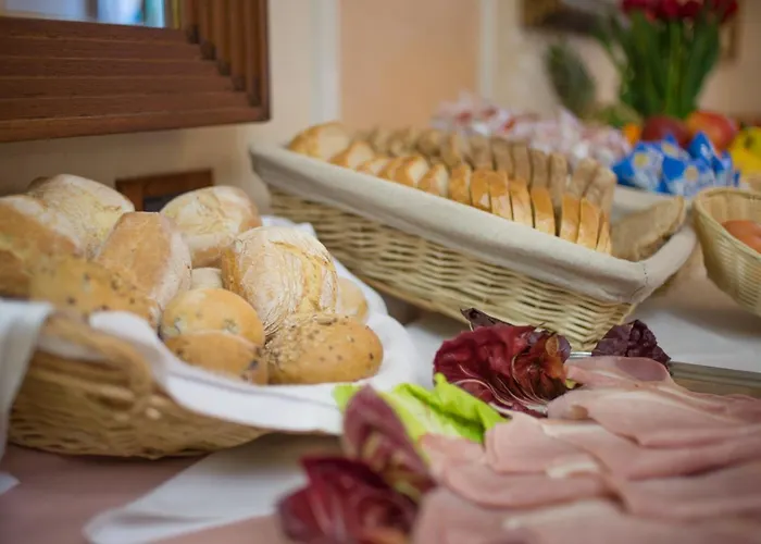 ホテル ストロッツィ パレス