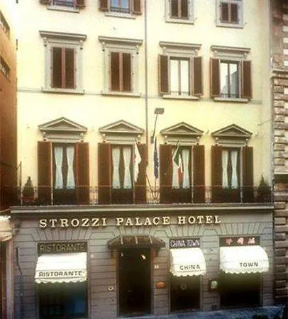Strozzi Palace Szálloda Firenze