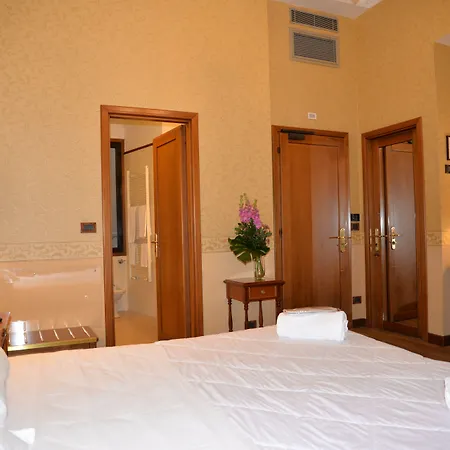 Strozzi Palace Szálloda Firenze