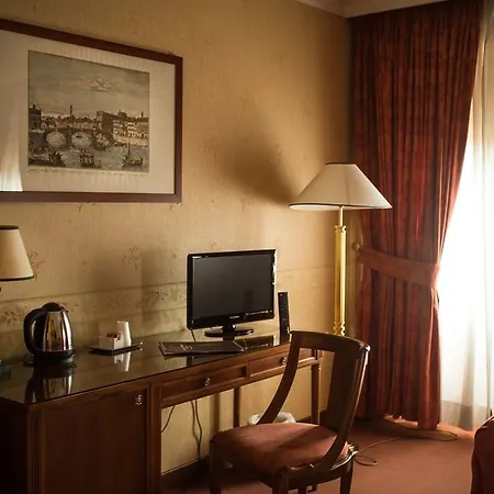 Strozzi Palace Szálloda 4*