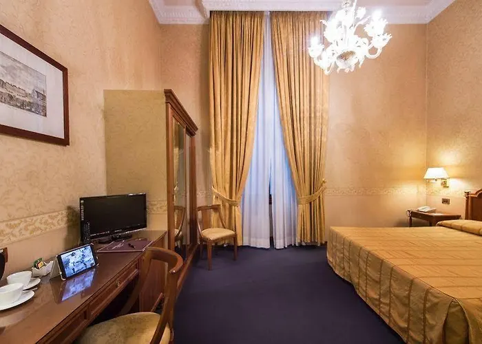 Strozzi Palace 4*